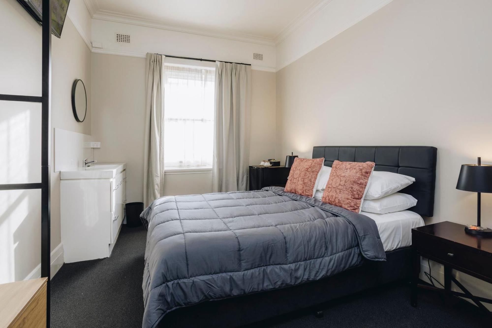 Hotel Gosford Bagian luar foto