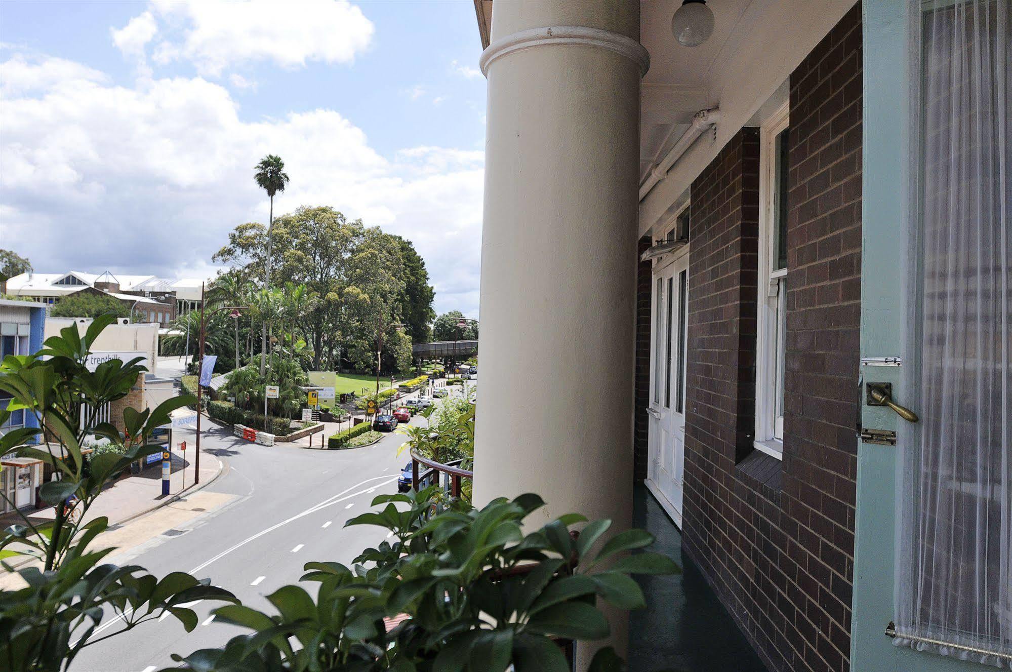 Hotel Gosford Bagian luar foto